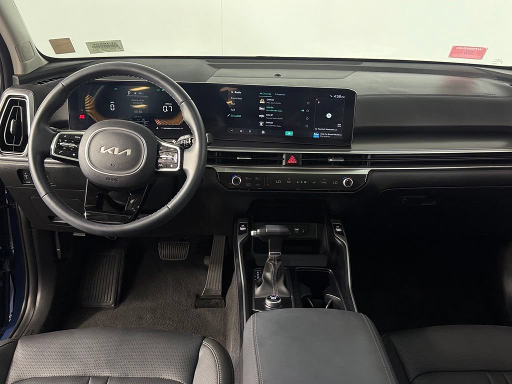 Used 2024 Kia Sorento EX w/ Panoramic Sunroof Package FWD image 33