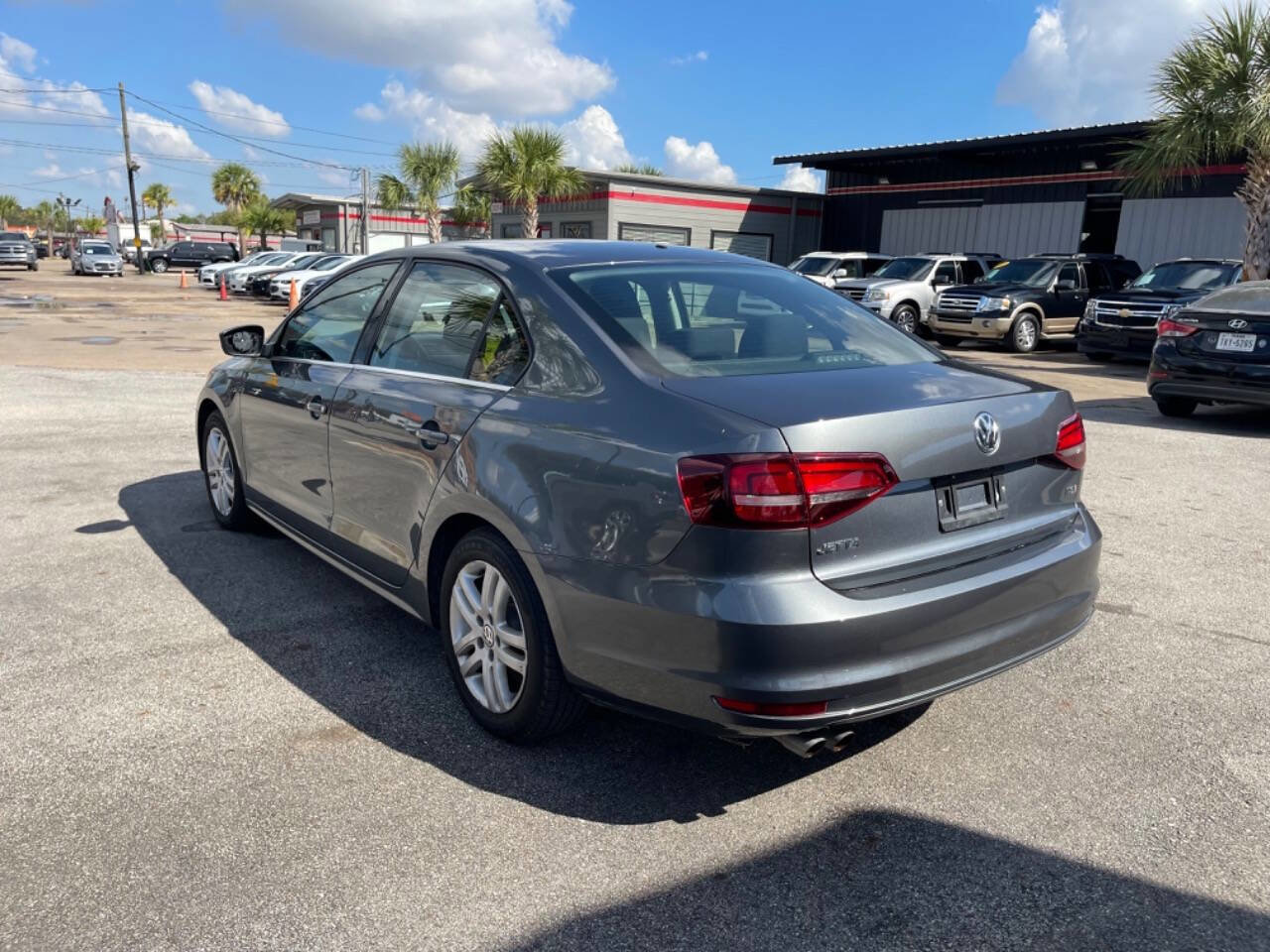 Used 2017 Volkswagen Jetta S image 8