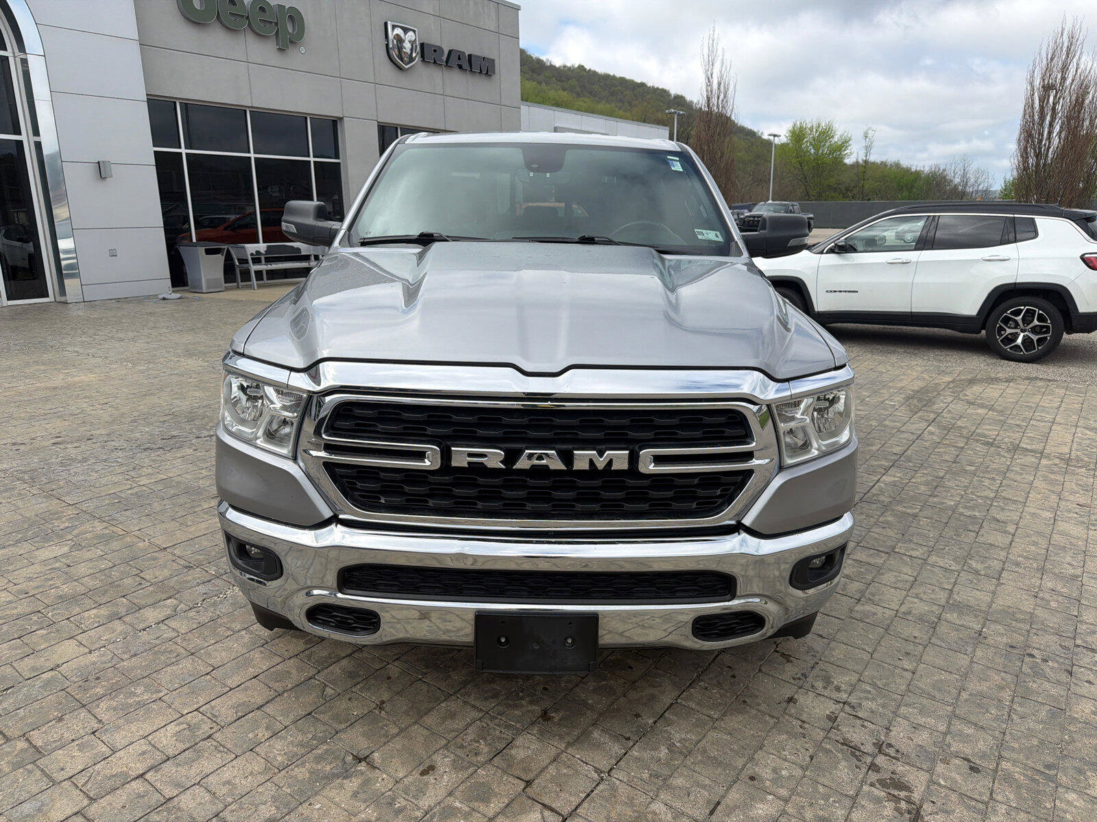 Used 2024 RAM 1500 Big Horn AWD/4WD image 3