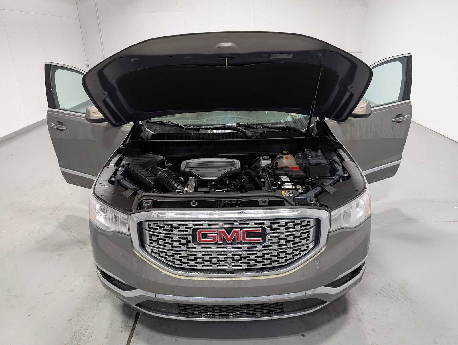 Used 2019 GMC Acadia Denali w/ Technology Package image 13