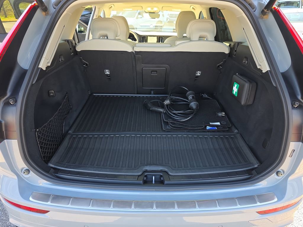 Used 2025 Volvo XC60 T8 Core w/ Protection Package Premier image 16