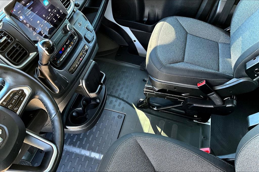 Used 2024 RAM ProMaster 2500 w/ Swivel Seat Group image 15