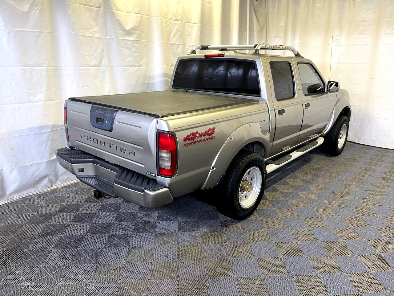 Used 2001 Nissan Frontier SE image 6