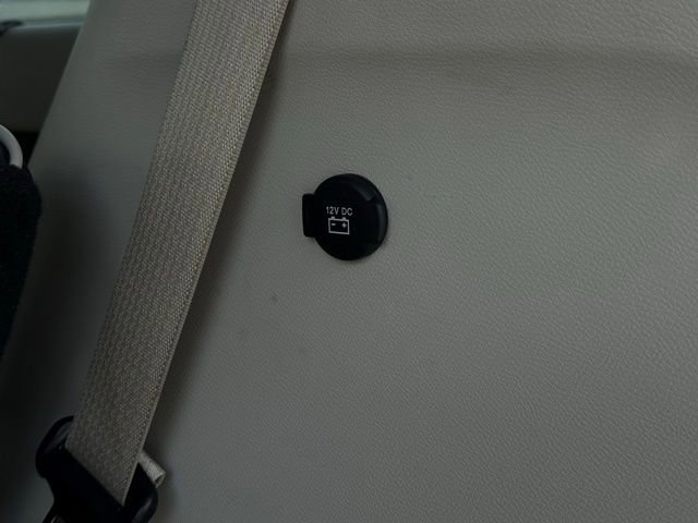 Used 2023 Chrysler Pacifica Limited image 11