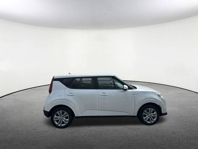 Used 2022 Kia Soul LX image 29