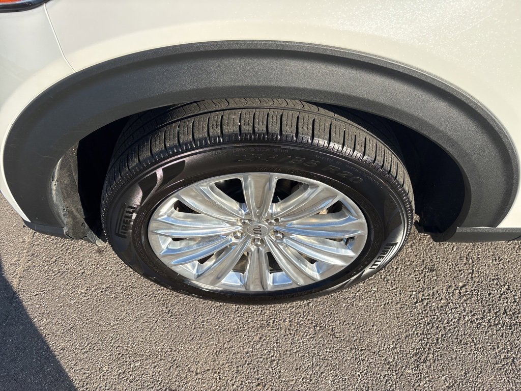 Used 2021 Ford Explorer King Ranch w/ Premium Technology Package image 8