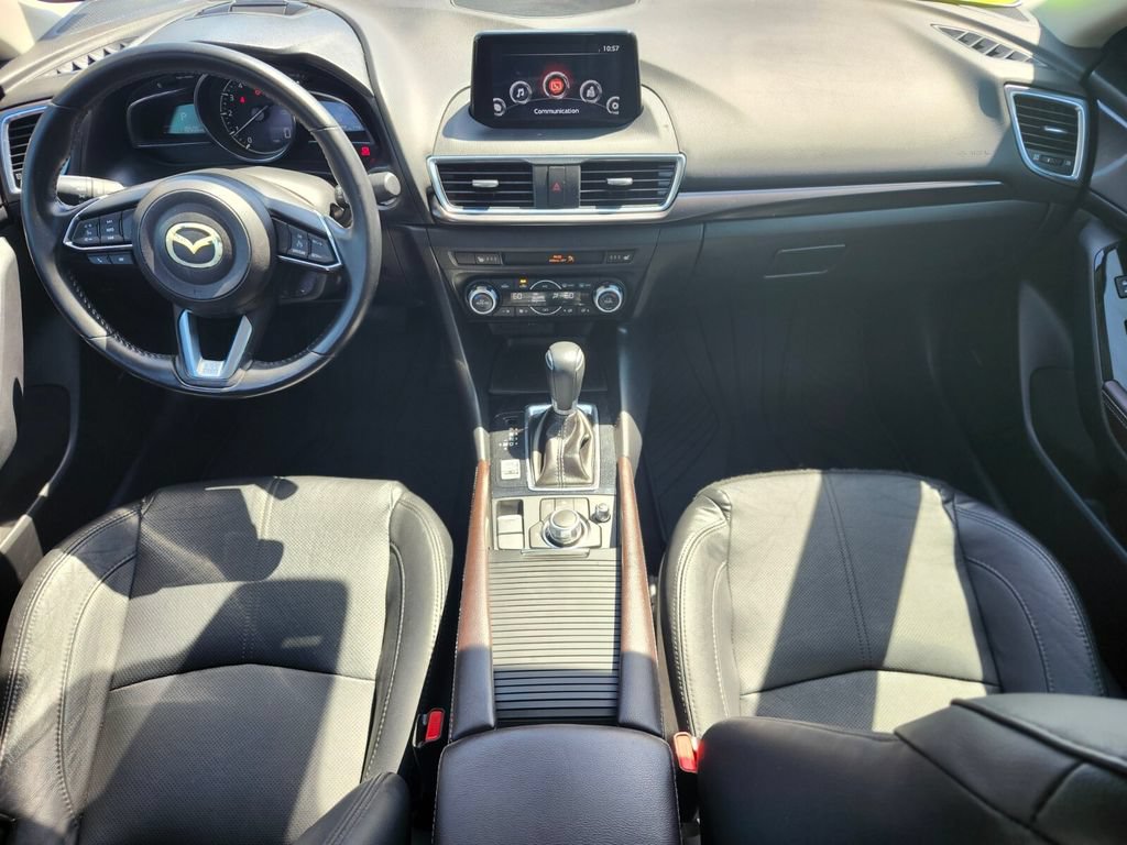Used 2018 MAZDA MAZDA3 Grand Touring FWD image 12