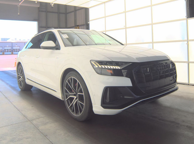 Used 2023 Audi Q8 Prestige AWD/4WD image 4