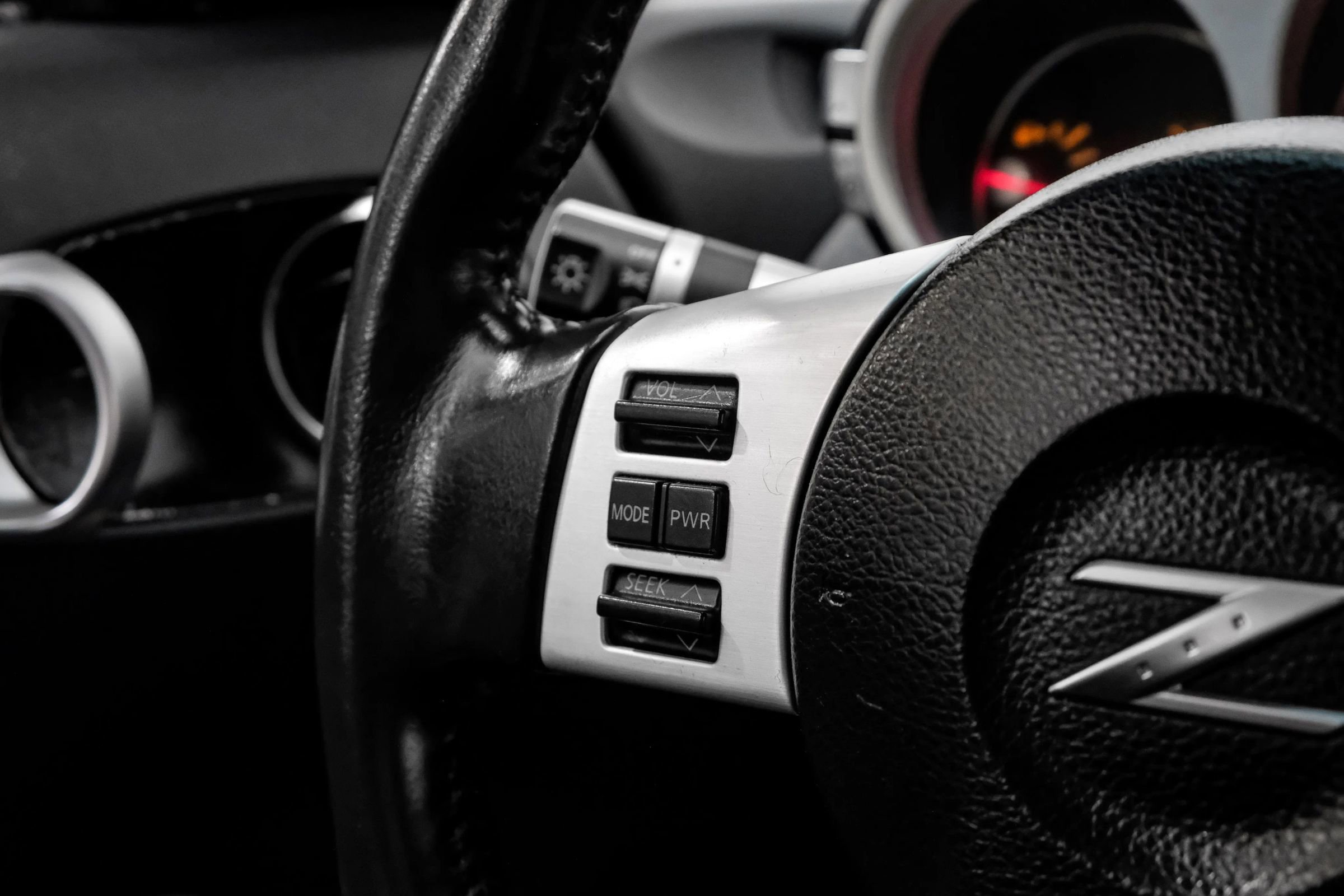 Used 2006 Nissan 350Z Enthusiast image 16