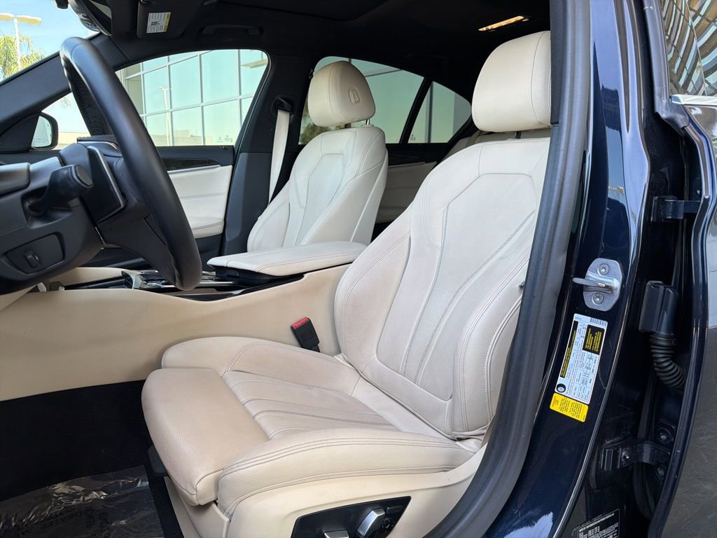 Used 2019 BMW 540i w/ Convenience Package RWD image 9
