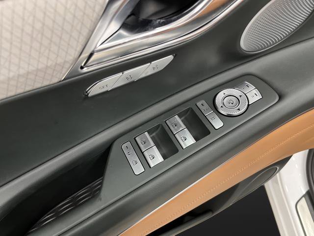 Used 2025 Genesis GV80 2.5T Prestige image 32