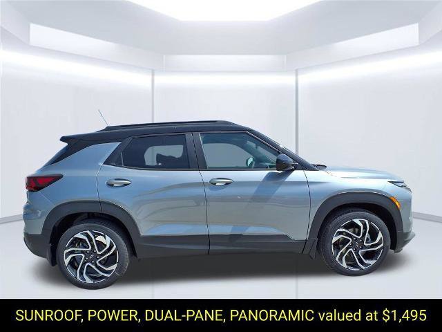 New 2026 Chevrolet TrailBlazer RS w/ Convenience Package FWD image 2
