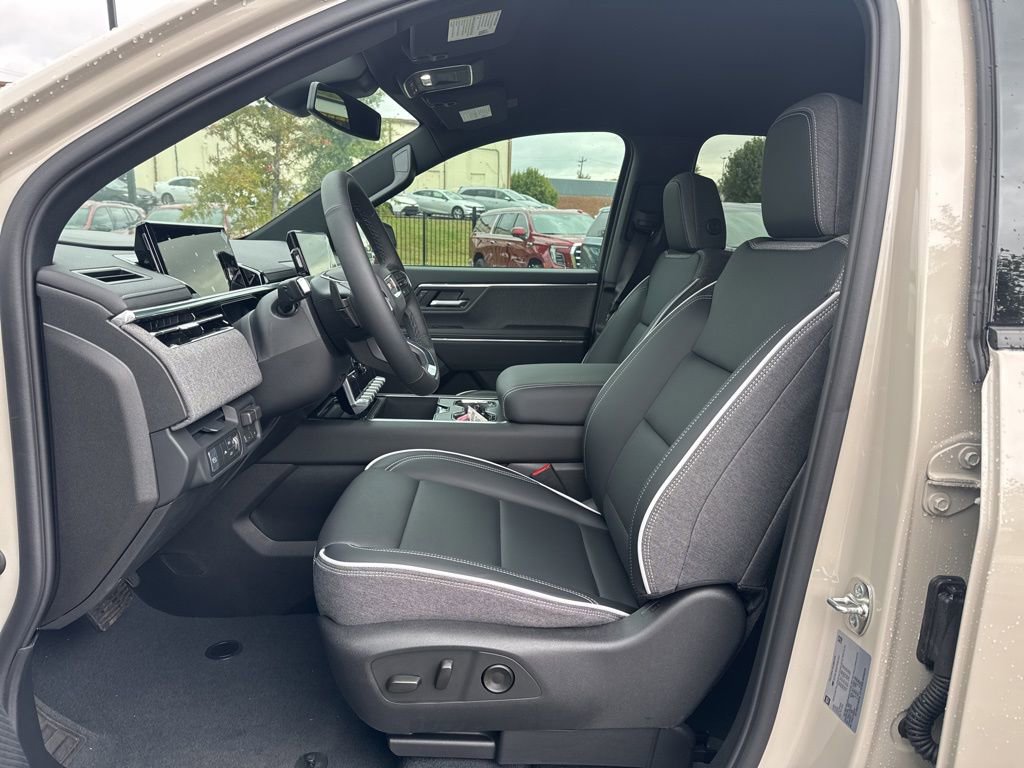 New 2026 GMC Sierra EV Elevation w/ LPO, Elevation Dark Package AWD/4WD image 17