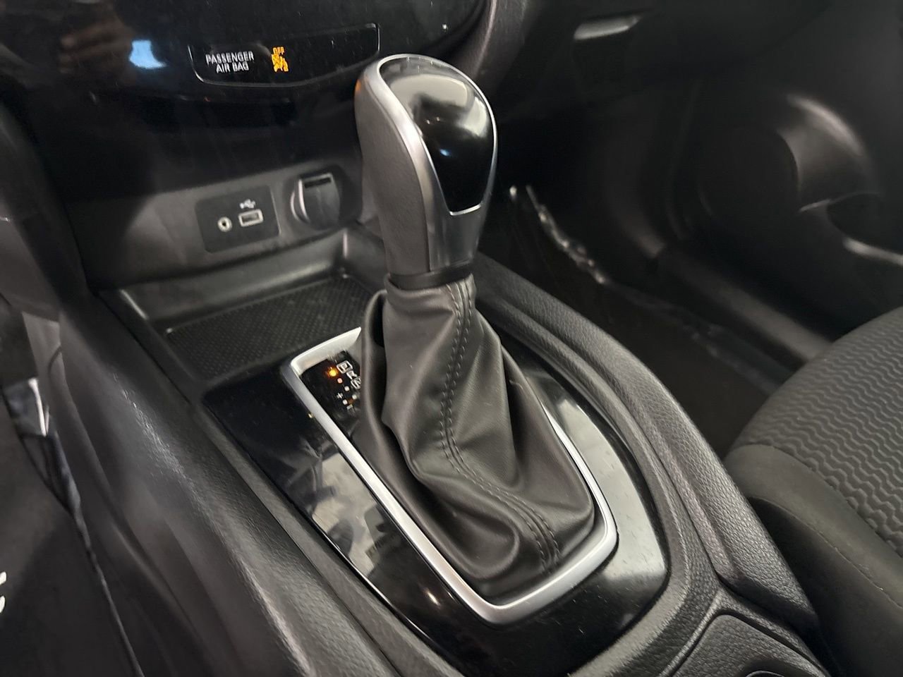 Used 2022 Nissan Rogue Sport S image 18