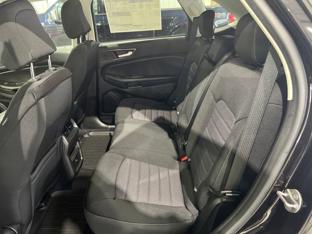 Used 2024 Ford Edge SE image 18