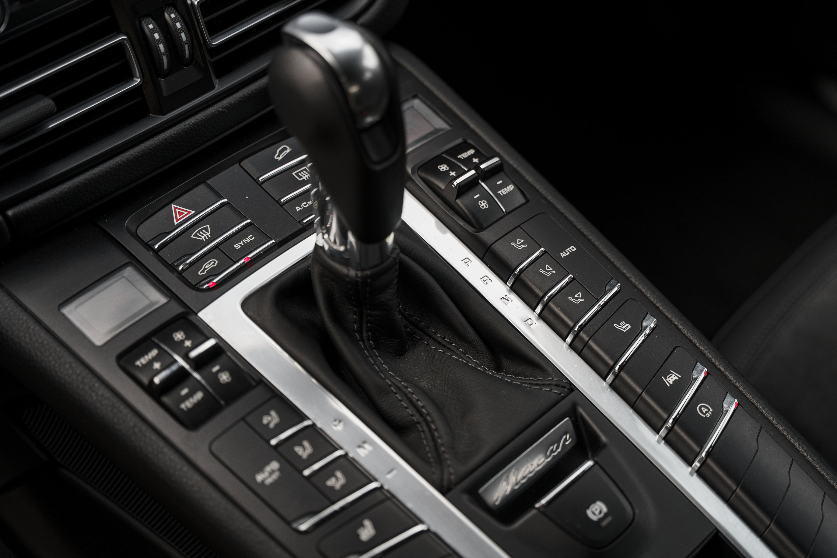 Used 2020 Porsche Macan S AWD/4WD image 11