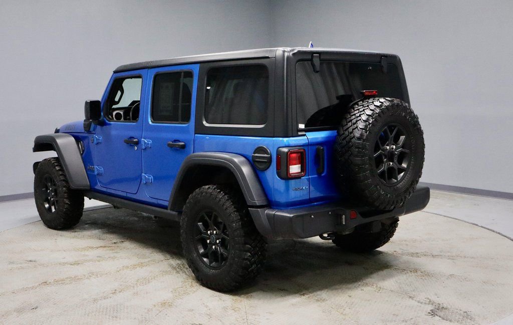 Used 2025 Jeep Wrangler Willys 4xe image 8