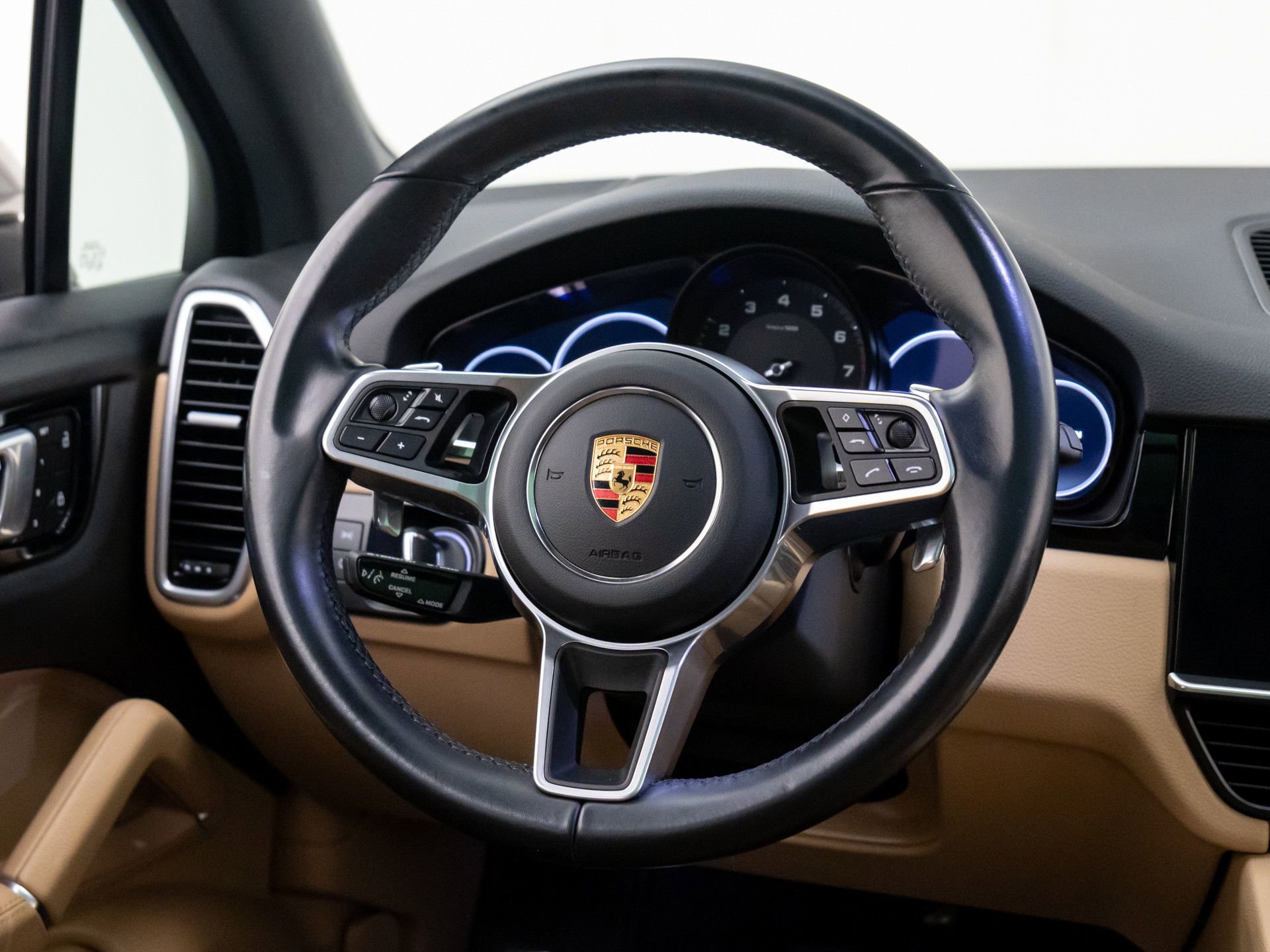 Certified 2023 Porsche Cayenne image 12