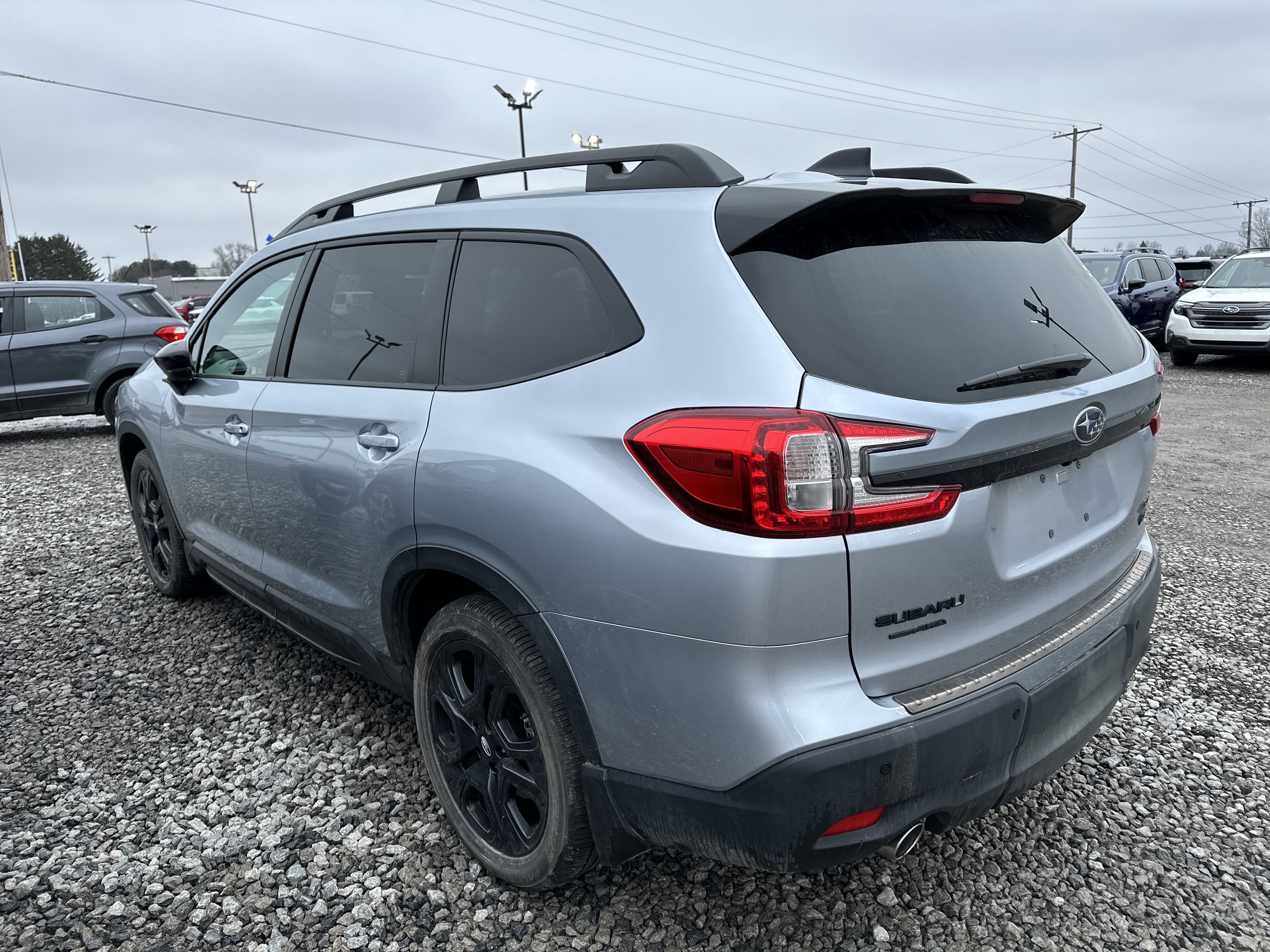 Used 2025 Subaru Ascent Bronze Edition w/ Popular Package #2 image 5