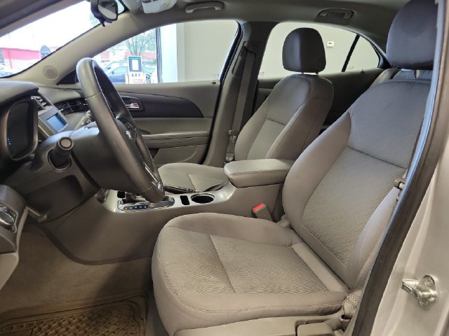 Used 2015 Chevrolet Malibu LS FWD image 6