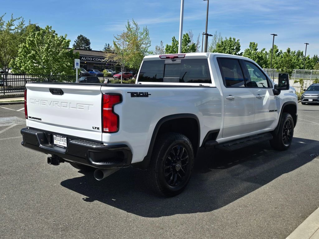 Used 2025 Chevrolet Silverado 2500 LTZ w/ LTZ Plus Package AWD/4WD image 5