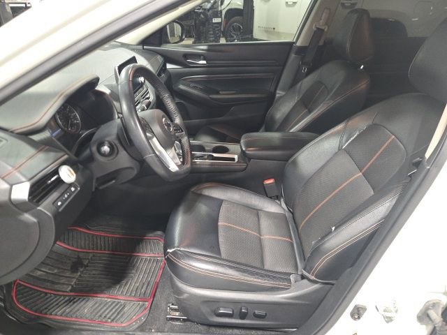 Used 2019 Nissan Altima 2.5 SR w/ SR Premium Package image 14
