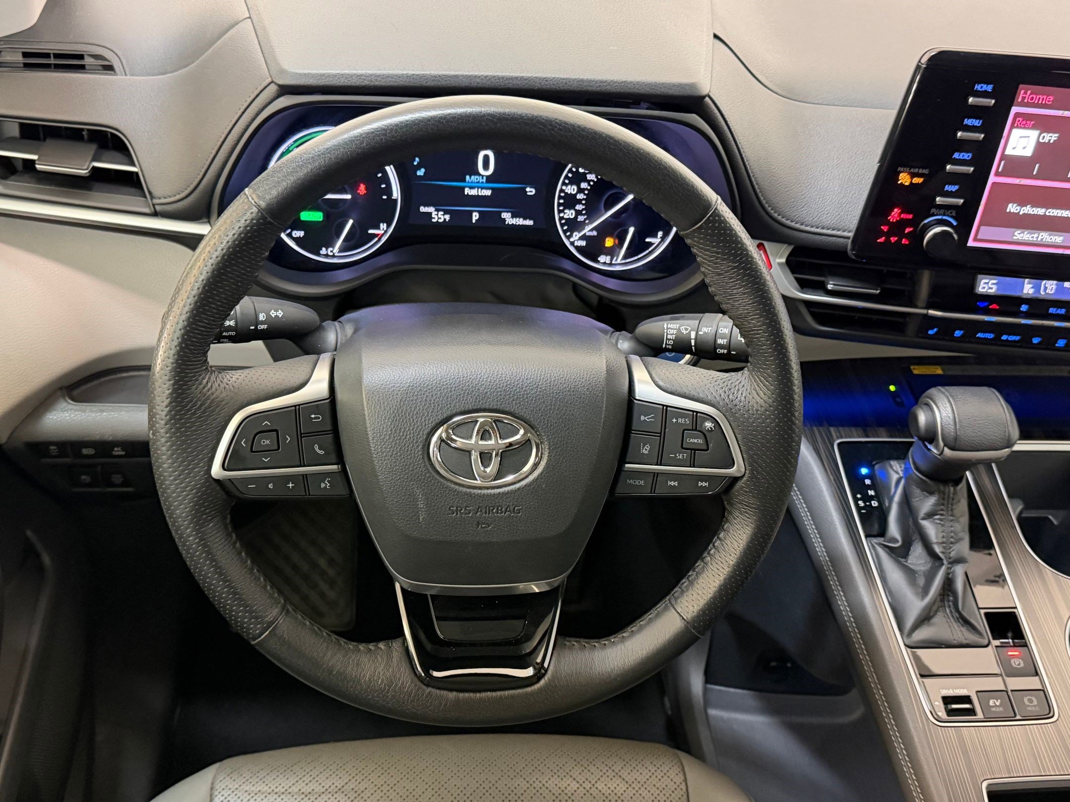 Used 2021 Toyota Sienna Limited image 27