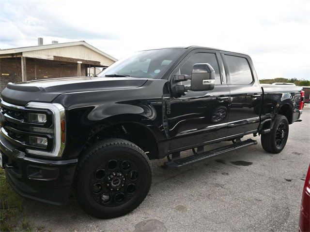 Used 2024 Ford F250 Lariat w/ Black Appearance Package image 17