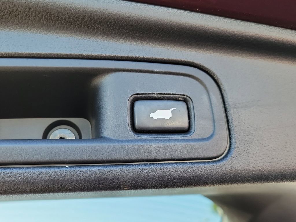 Certified 2018 Honda Pilot Touring image 12