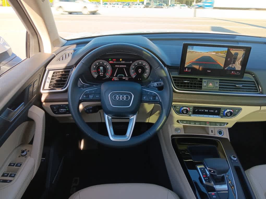 Used 2023 Audi Q5 2.0T Premium Plus w/ Premium Plus Package AWD/4WD image 21