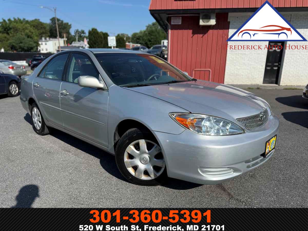 Used 2002 Toyota Camry LE image 1