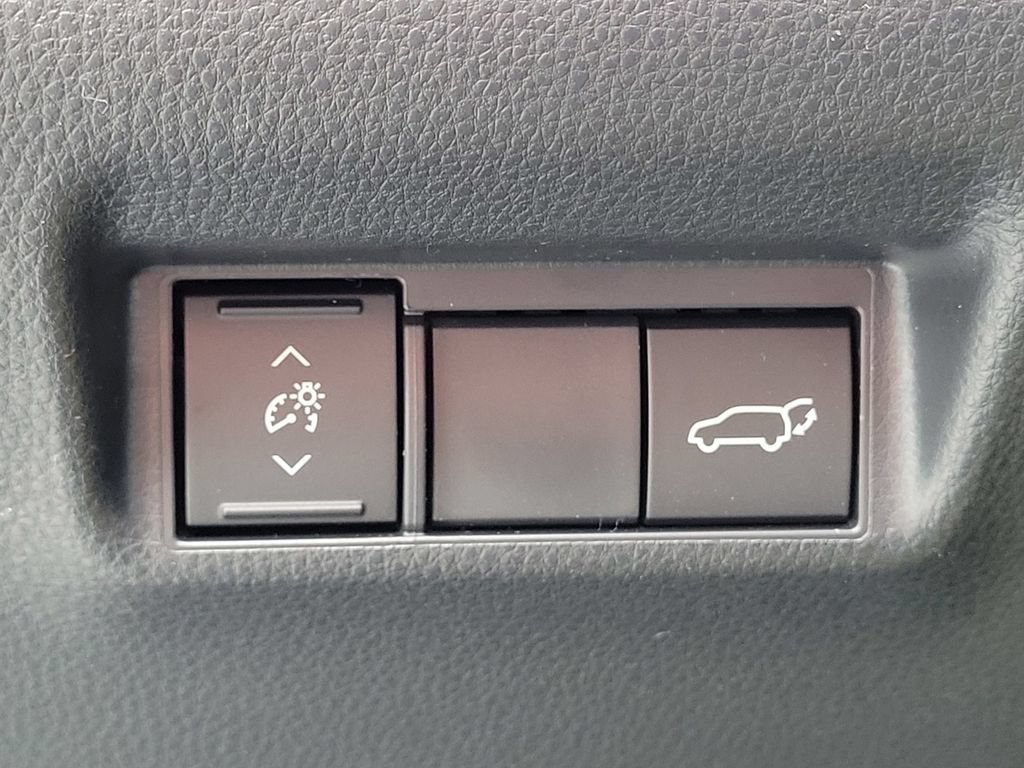 Used 2026 Toyota RAV4 AWD Plug-in Hybrid image 8