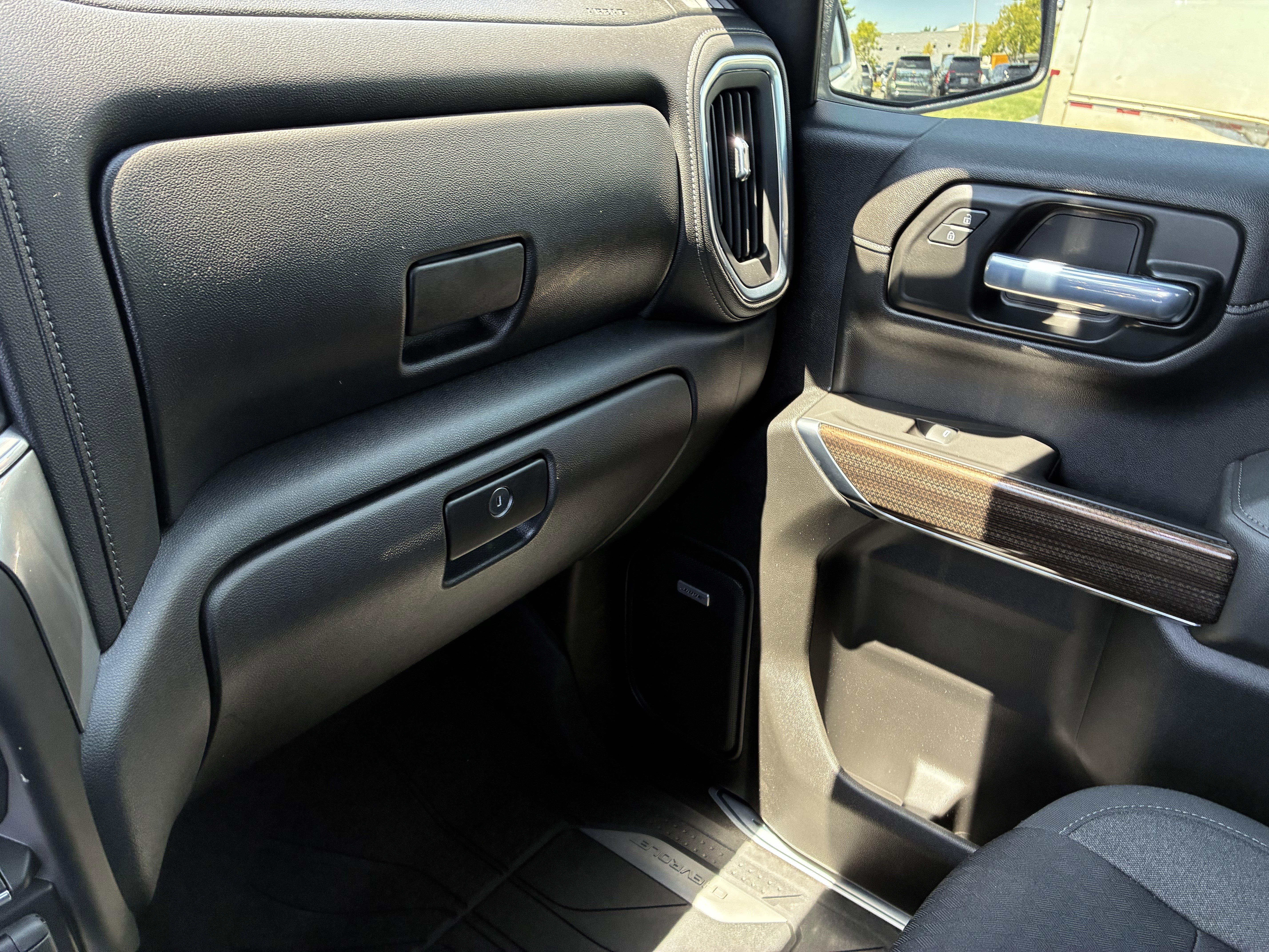Used 2021 Chevrolet Silverado 1500 RST w/ All Star Edition Plus AWD/4WD image 36