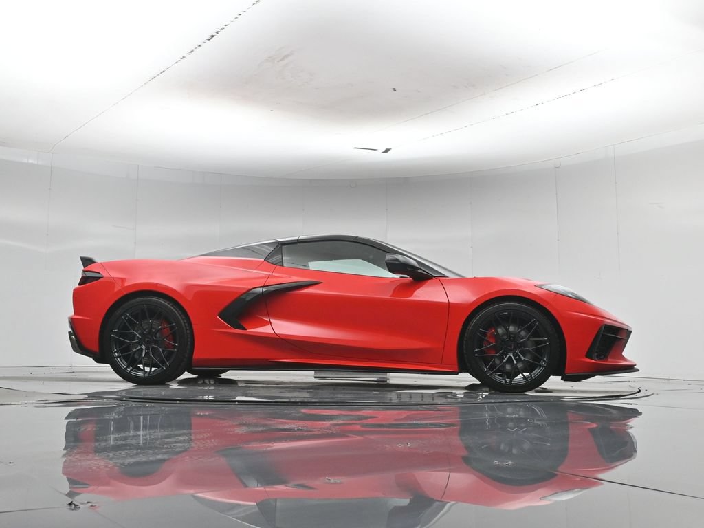 Used 2021 Chevrolet Corvette Stingray Premium Conv w/ Z51 Performance Package RWD image 57