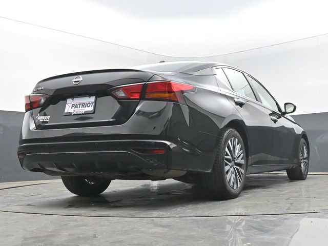 Used 2025 Nissan Altima 2.5 SV image 38