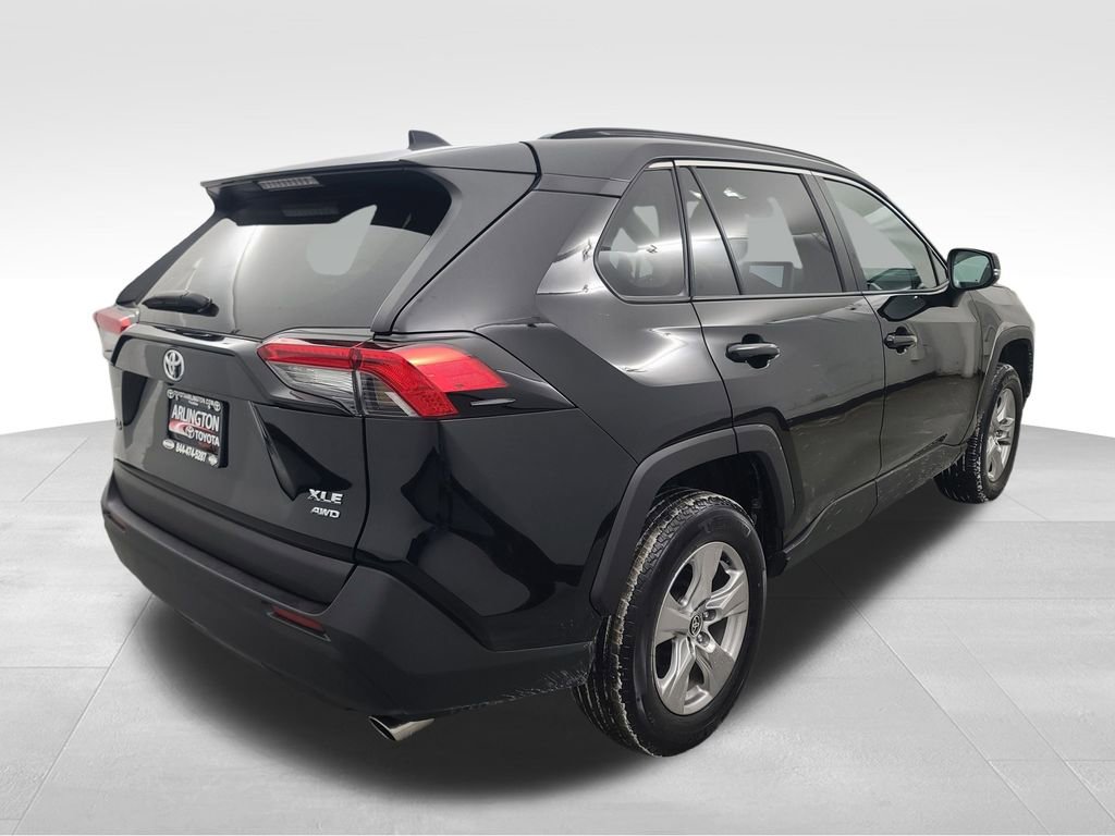 Used 2025 Toyota RAV4 XLE image 5