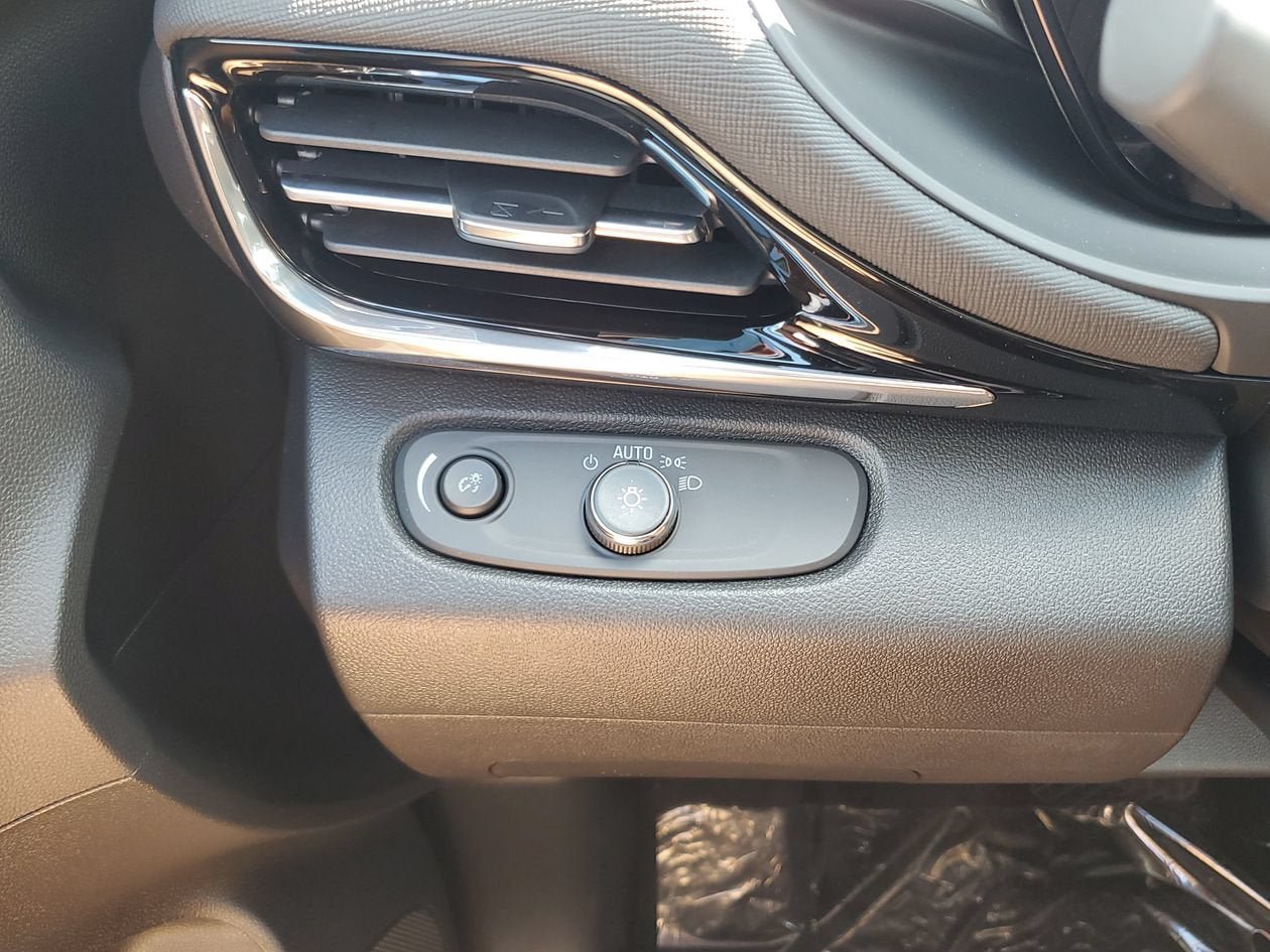 New 2026 Buick Envista Sport Touring w/ Convenience II Package FWD image 29