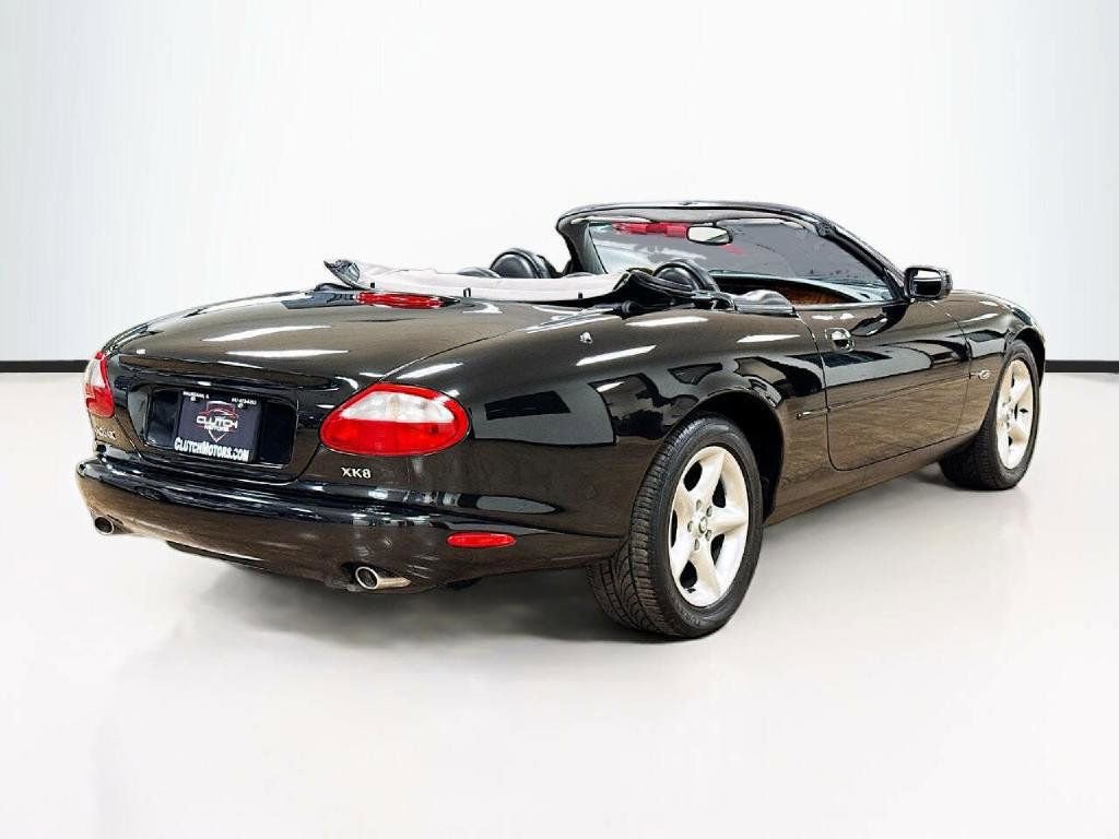 Used 2000 Jaguar XK8 Convertible image 5