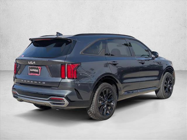 Used 2022 Kia Sorento SX image 5