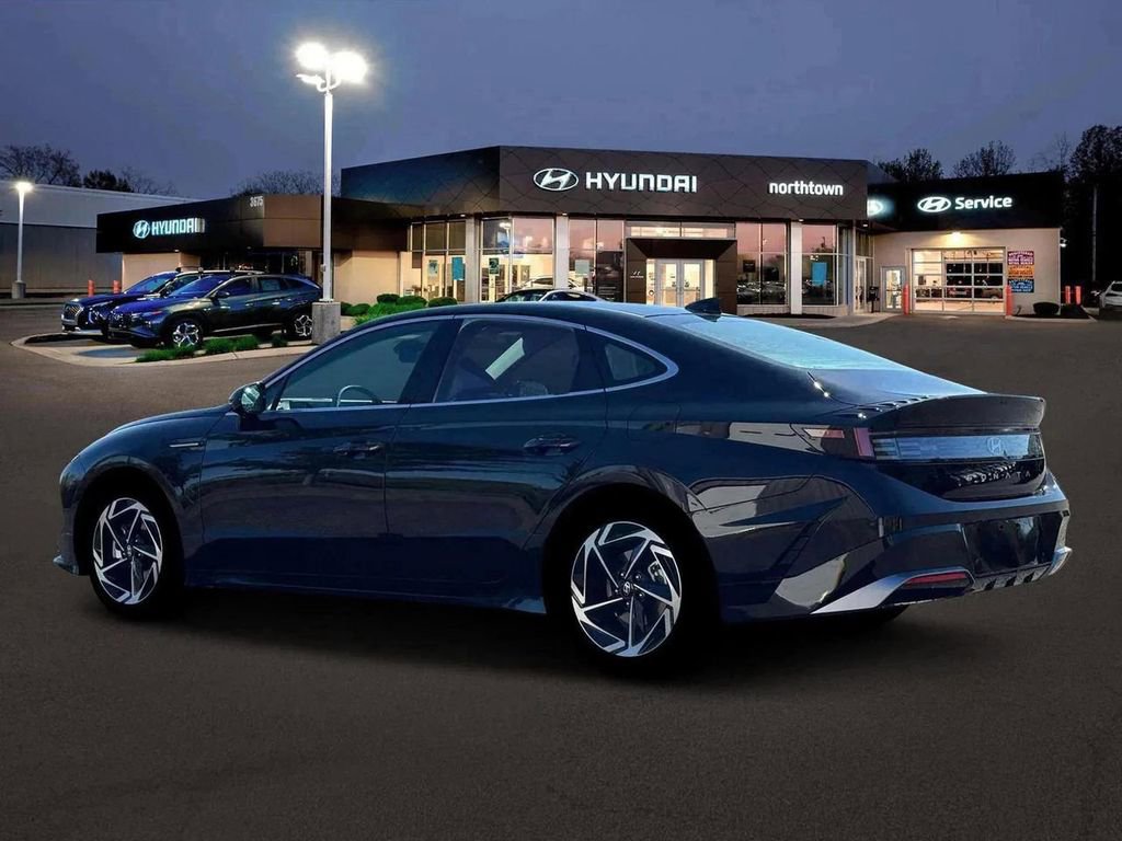 New 2026 Hyundai Sonata SEL FWD image 4