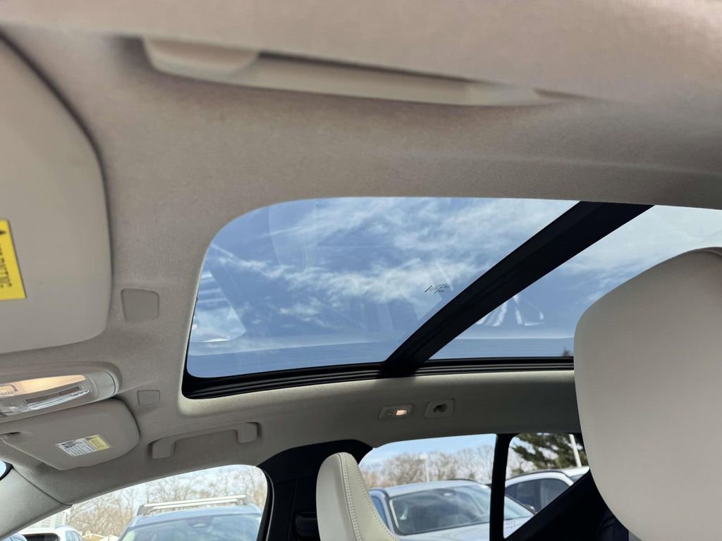 Certified 2026 Volvo XC40 B5 Plus w/ Climate Package image 17