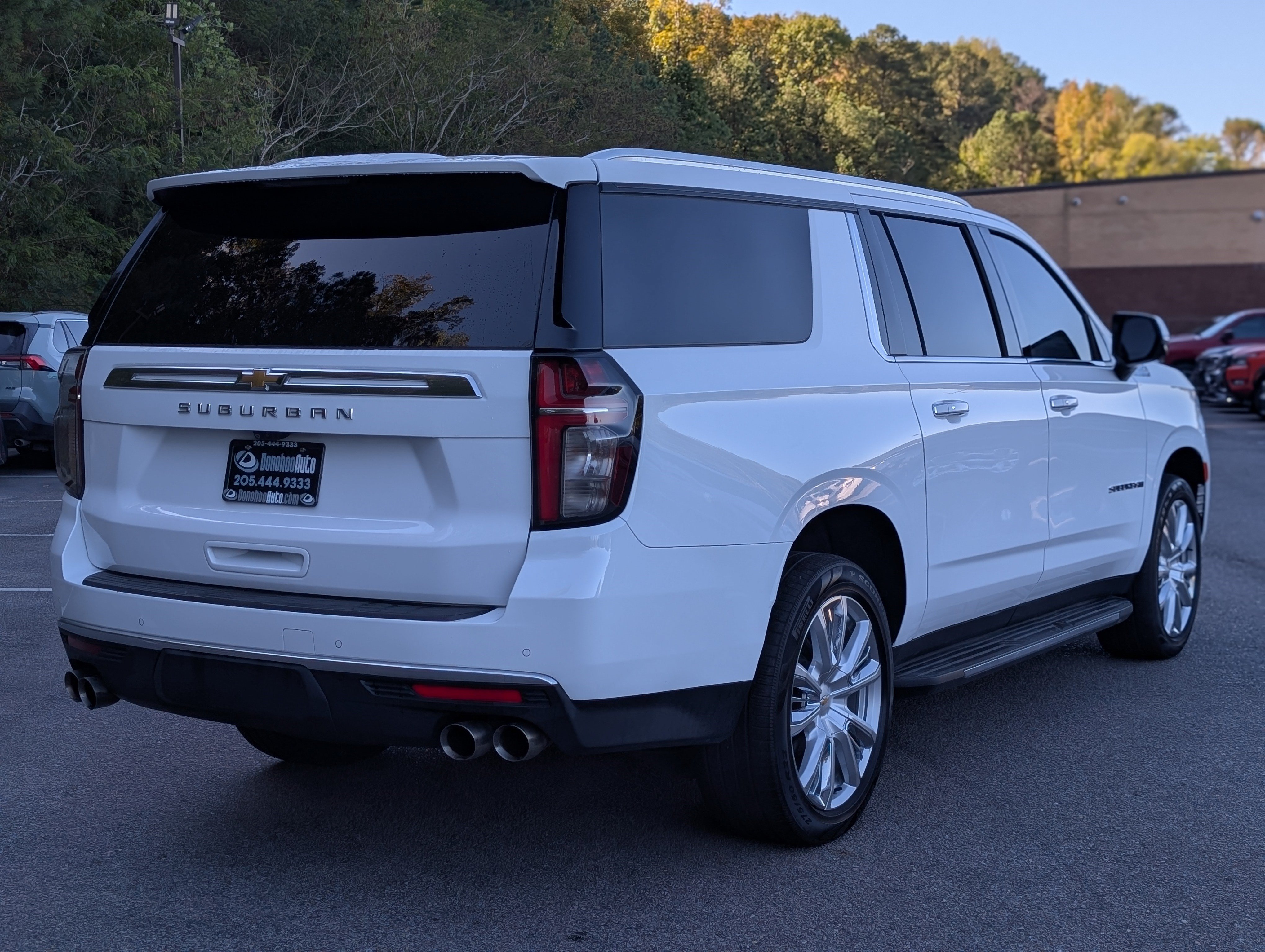 Used 2022 Chevrolet Suburban High Country w/ Max Trailering Package AWD/4WD image 9