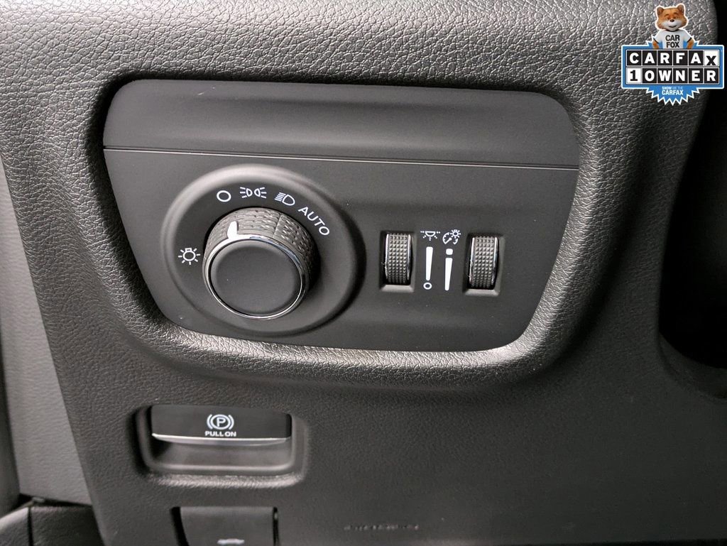 Used 2024 Jeep Grand Cherokee Altitude image 21