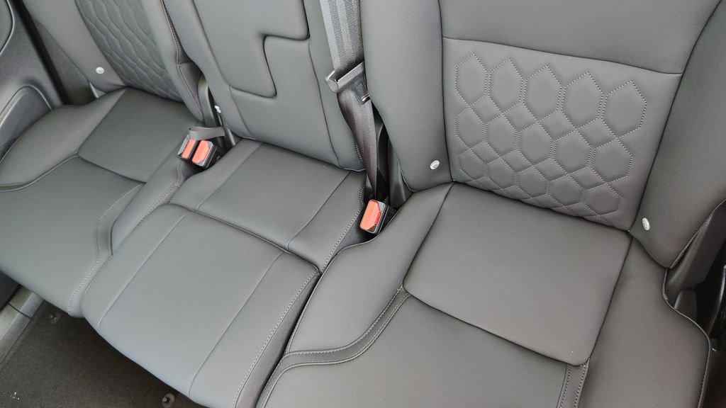 New 2026 Volvo XC90 B6 Plus w/ Protection Package Premier AWD/4WD image 28