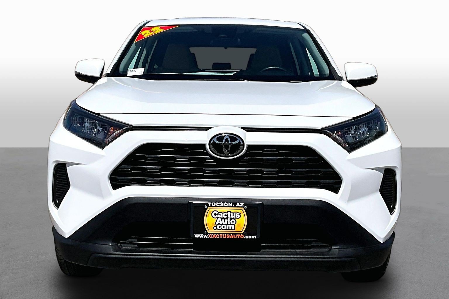 Used 2022 Toyota RAV4 LE FWD image 3