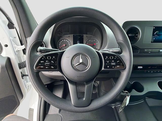 Used 2024 Mercedes-Benz Sprinter 2500 image 11