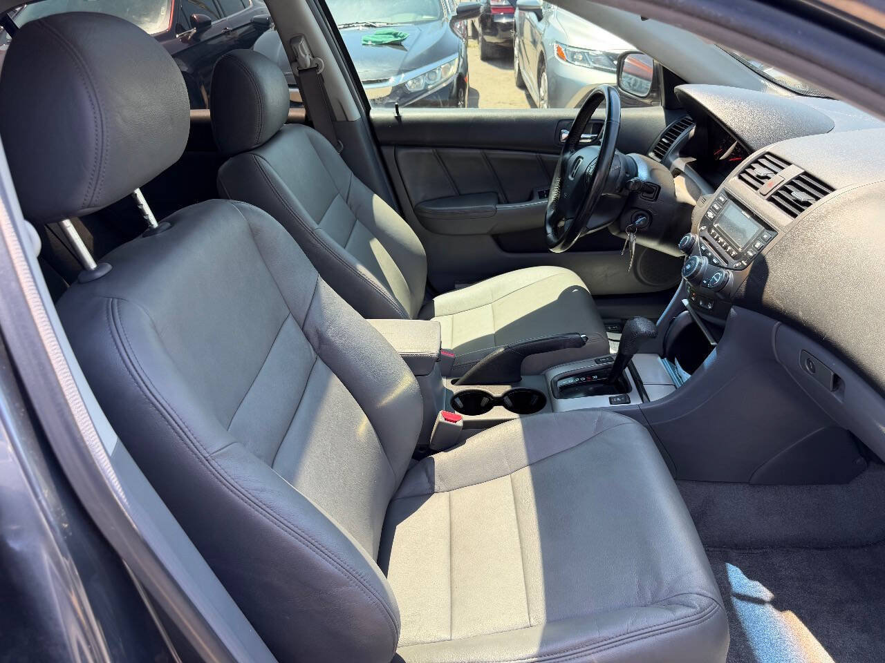 Used 2003 Honda Accord EX image 17