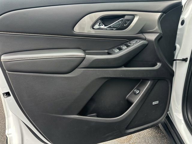 Used 2018 Chevrolet Traverse LT image 14