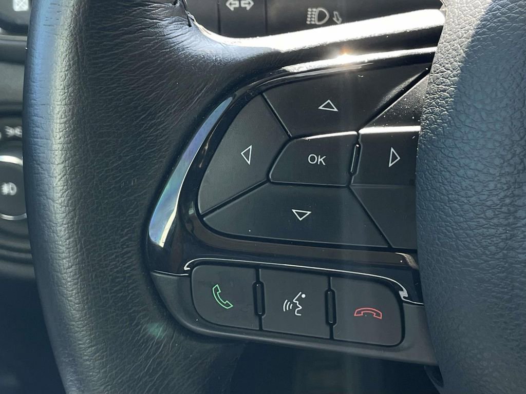 Used 2018 Jeep Renegade Altitude w/ Popular Equipment Group FWD image 24
