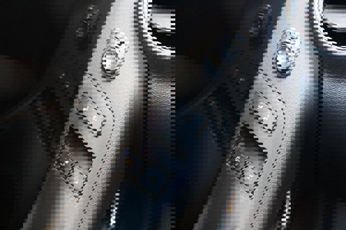 Used 2013 Chevrolet Camaro ZL1 image 10